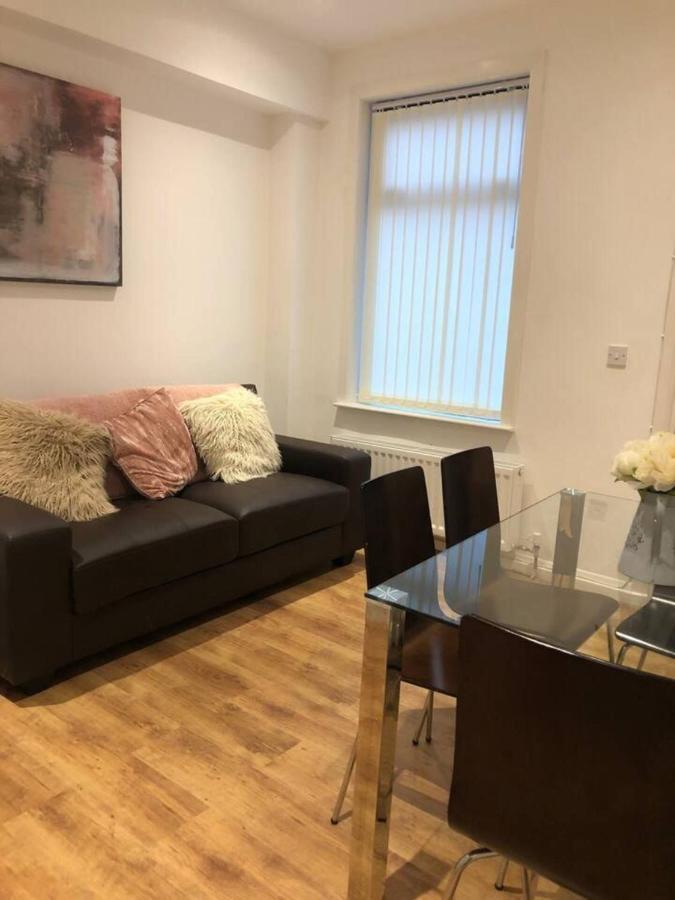 ליברפול Lovely 4-Bed House In Anfield All En-Suite מראה חיצוני תמונה