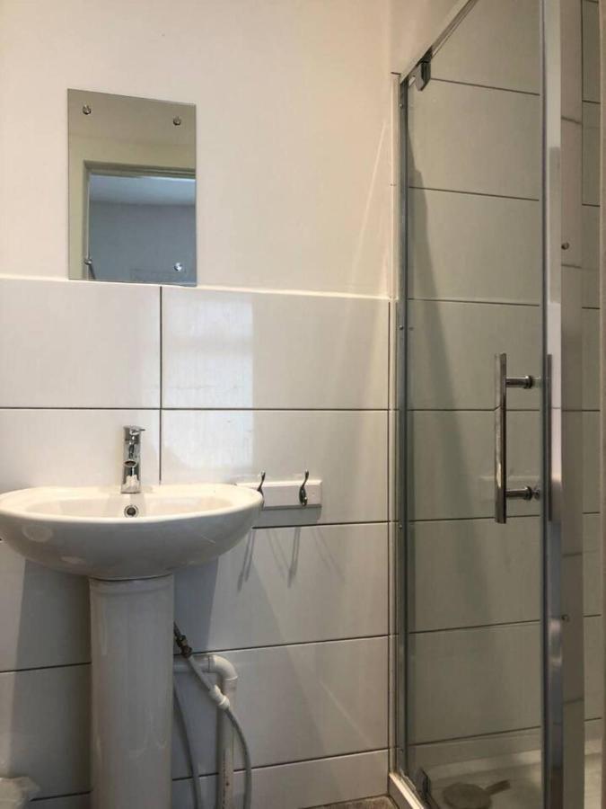 ליברפול Lovely 4-Bed House In Anfield All En-Suite מראה חיצוני תמונה