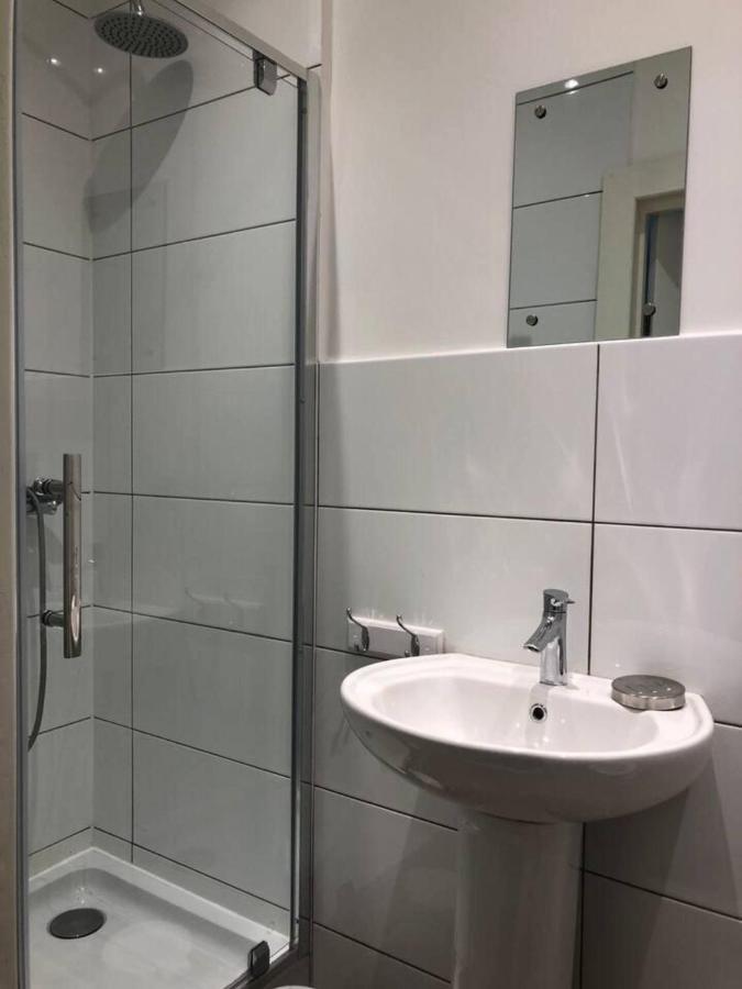 ליברפול Lovely 4-Bed House In Anfield All En-Suite מראה חיצוני תמונה